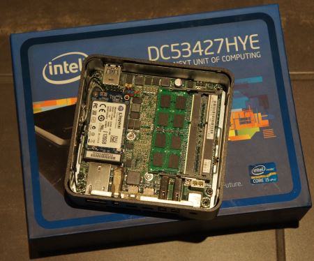 WLAN, mSATA and RAM mounted.
